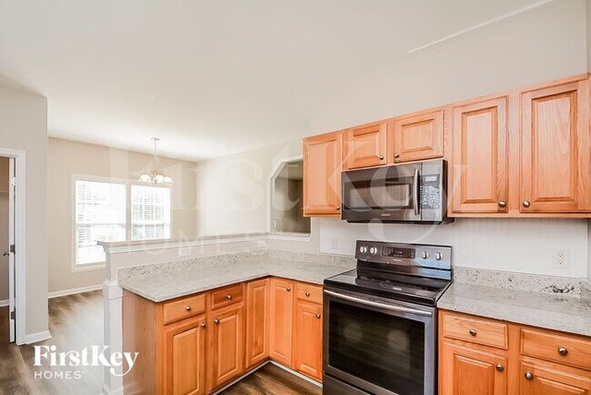 Building Photo - 113 Rosalynn Ct