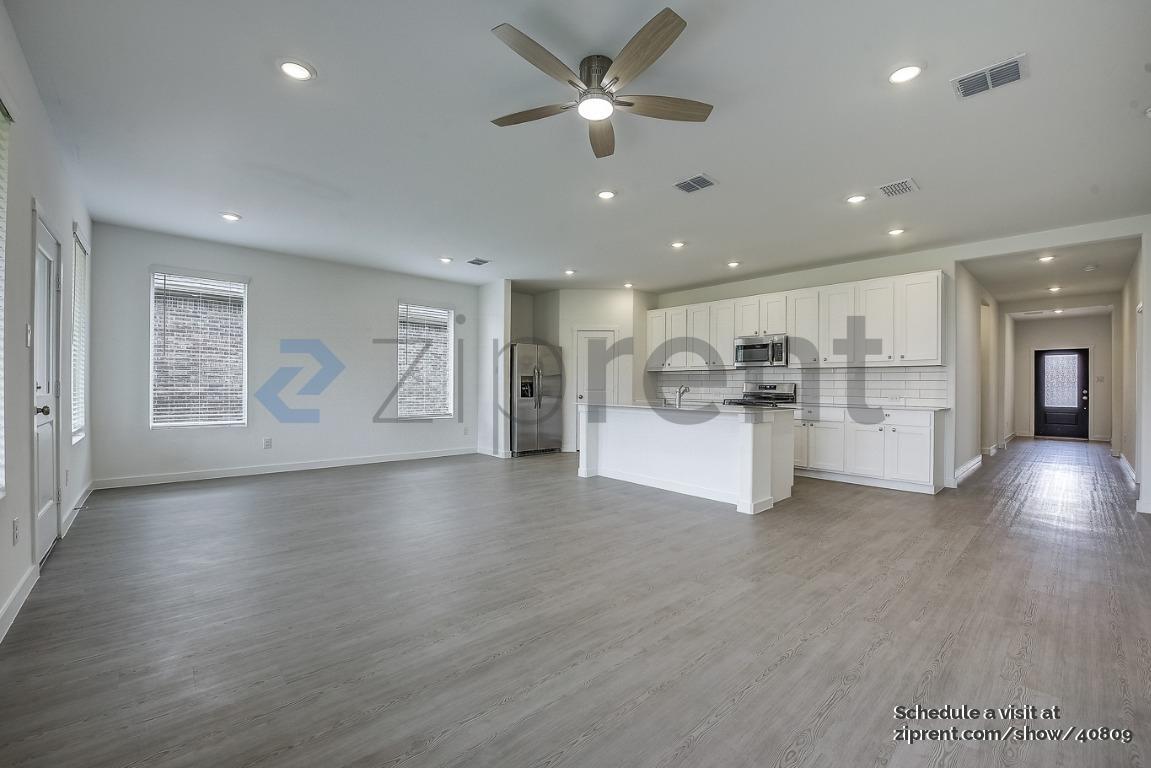 Building Photo - 1313 Rockwell Dr