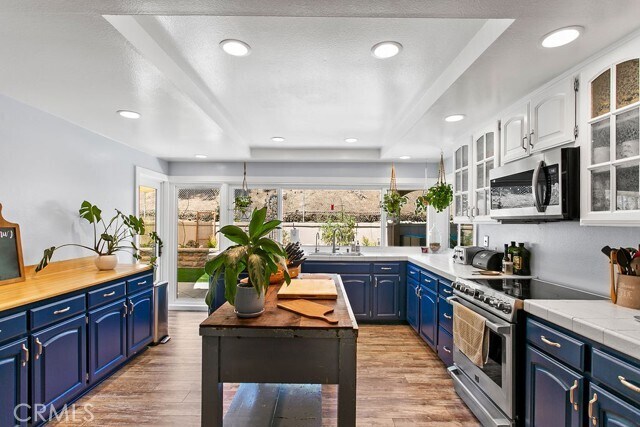 Building Photo - 24585 Overlake