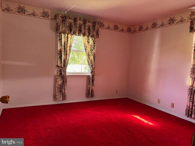 Building Photo - 15009 Falling Waters Rd