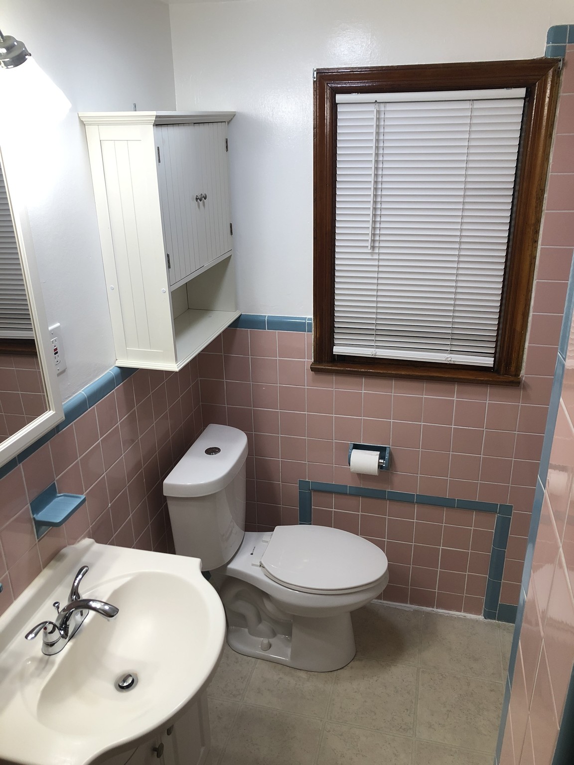 Bathroom - 91 Maple Ave