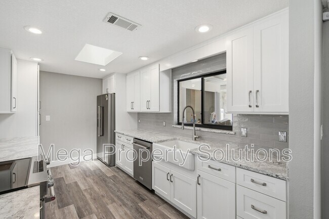 Building Photo - 1433 Ellison Ln