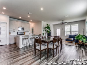 Building Photo - 15066 PALM DESERT Ct