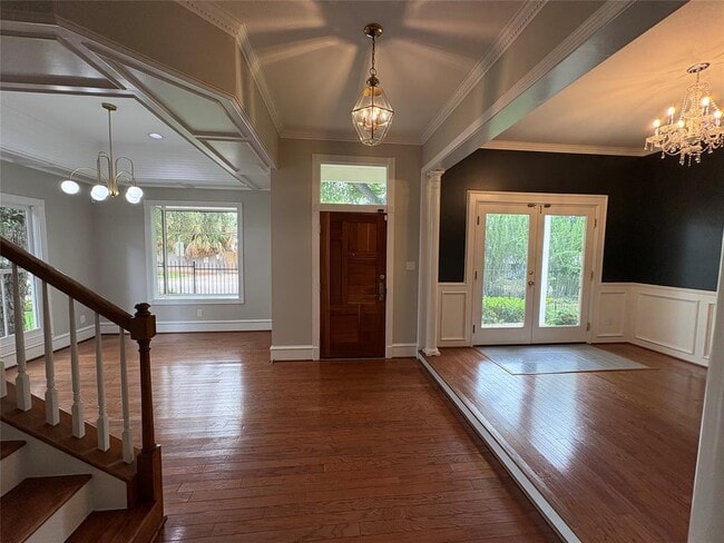 Building Photo - 1204 W 39th St