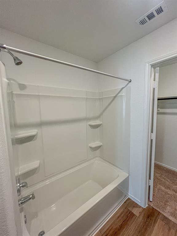 Building Photo - 254 The Bad Wy