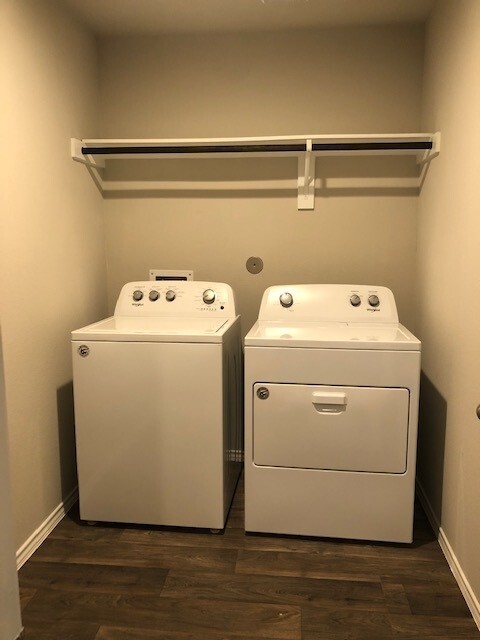 Building Photo - 9915 Ranger Falls Ln