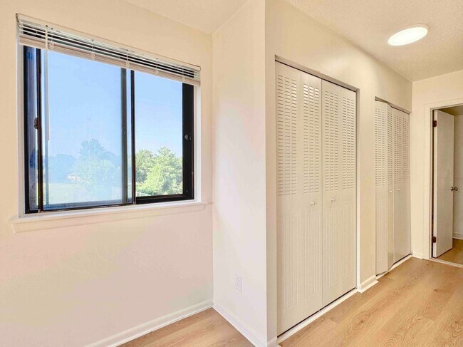 Building Photo - 3602 Rustic Ln