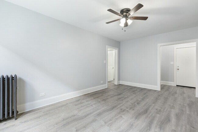 Building Photo - 1611 W Juneway Terrace