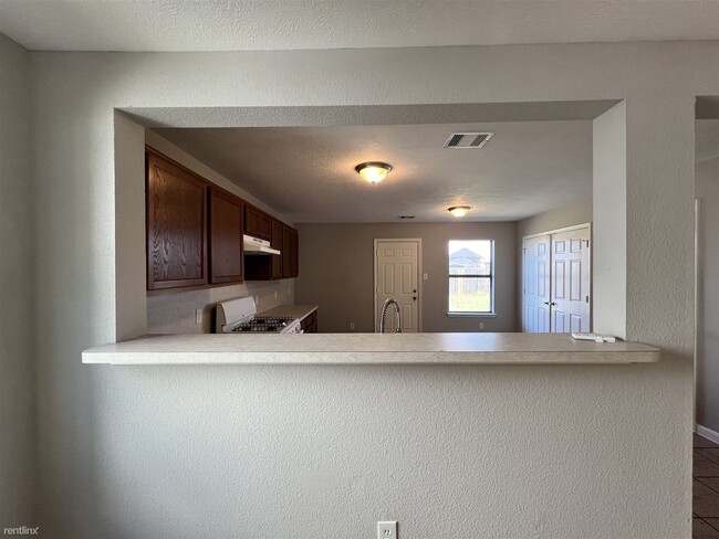 Building Photo - 3 br, 2 bath House - 19026 Remington Park