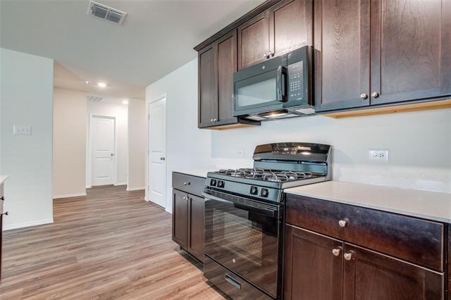 Building Photo - 1809 River Xing Dr