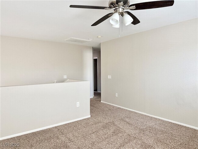 Building Photo - 712 E Caballo Hills Ave