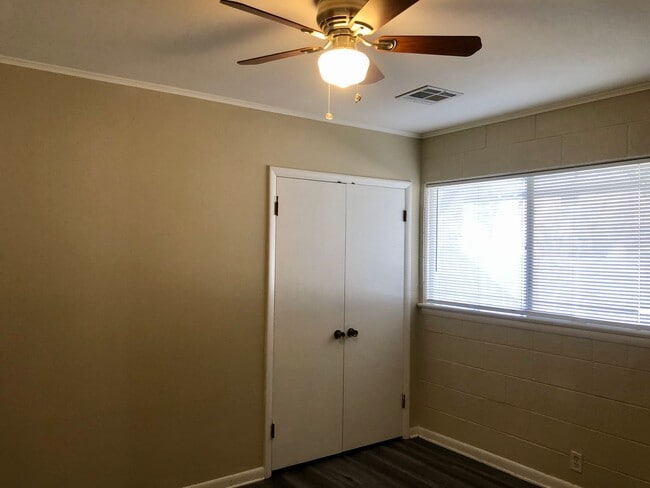 Building Photo - Burns Holdings, LLC - 3613 - 3617 (KC*)