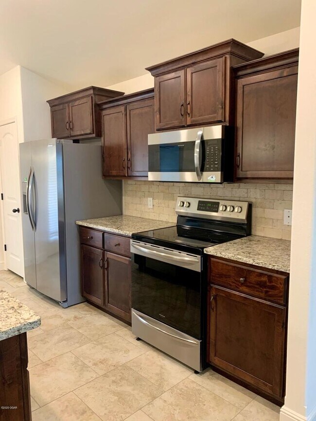 Building Photo - 4340 E 23rd St