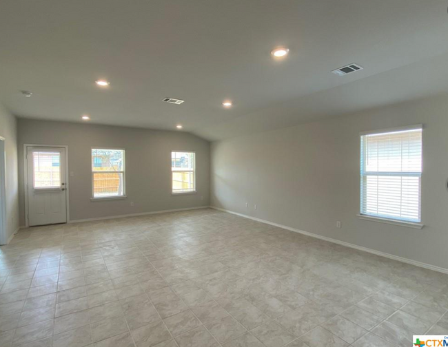 Building Photo - 9605 Murandy Dr
