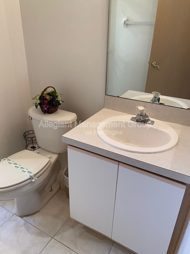 Building Photo - 8722 Rain Forest Pl