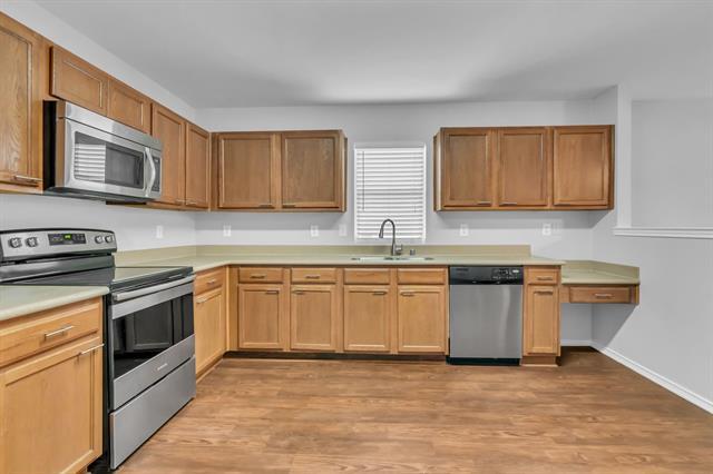 Building Photo - 12820 Cedar Hollow Dr