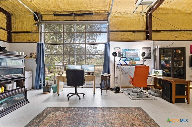 Building Photo - 218 Alexandra Ln