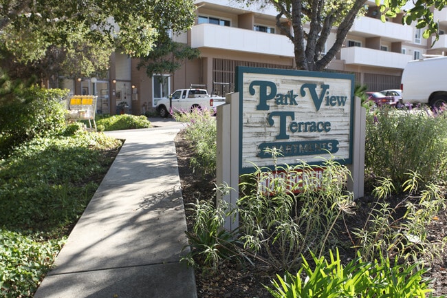 Building Photo - Parkview Terrace