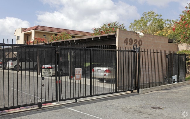 Building Photo - Southland Apartments