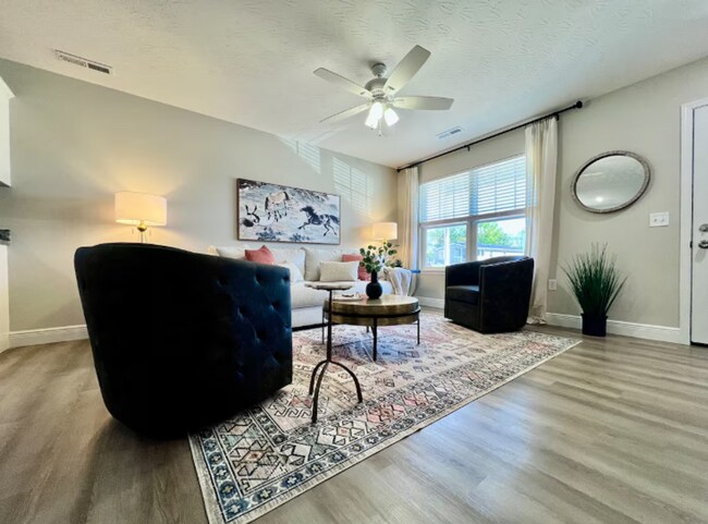 Building Photo - Brand New Equestrian getaway in Wilmington, Ohio