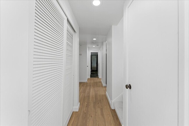 Building Photo - 1 Appian Way