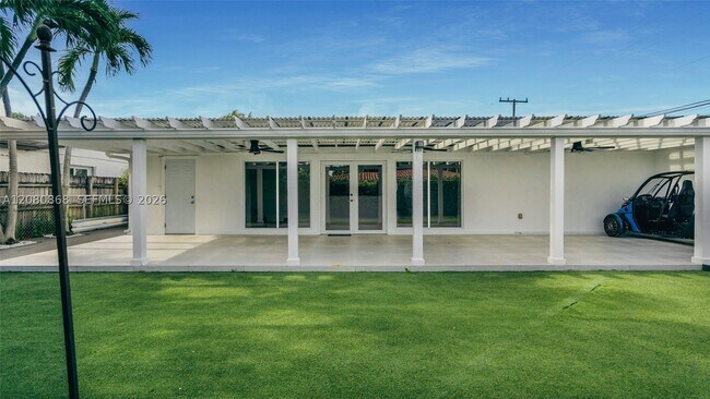 Building Photo - 9710 SW 14th St
