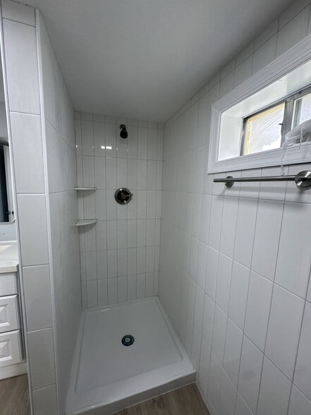 stand-up shower in 2nd bathroom - 3807 Otis St