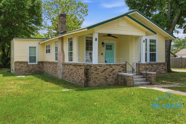 Building Photo - 4319 Lewis St