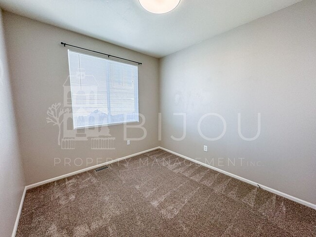 Building Photo - Woodmen Hills Ranch Home