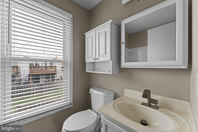 Building Photo - 7302 Rokeby Dr