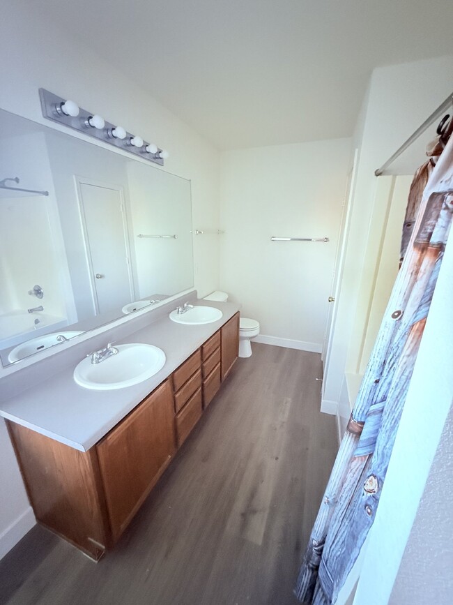 Building Photo - 26807 N 31st Dr