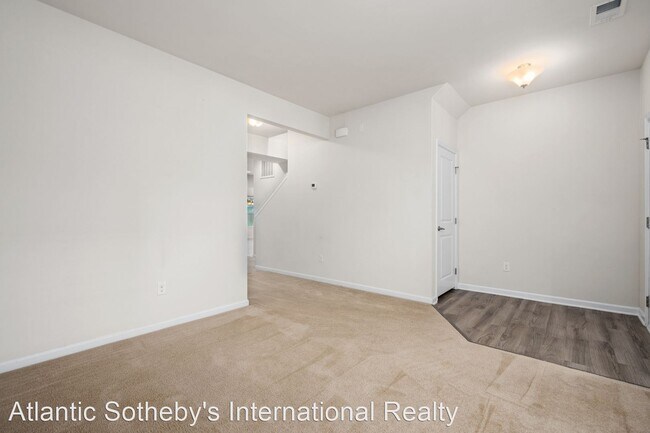 Building Photo - 4 br, 2.5 bath House - 359 Spring Hill Place