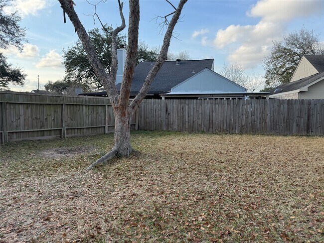 Building Photo - 13123 Chipman Glen Dr