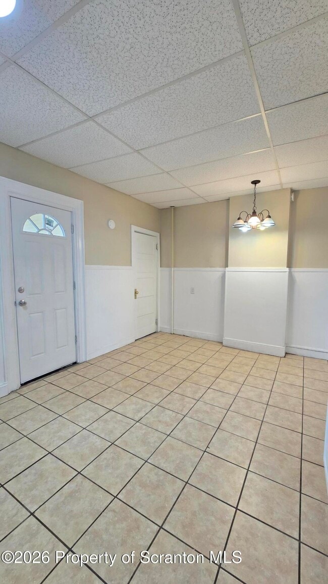 Building Photo - 543 N Sumner Ave