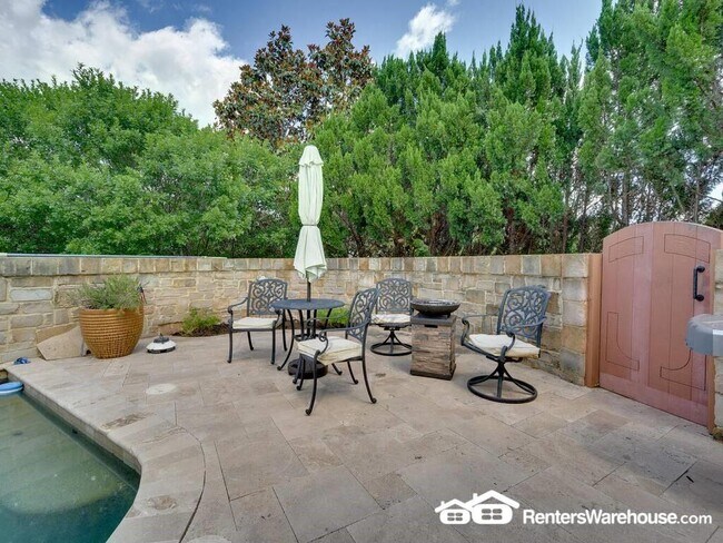 Building Photo - 206 Varco Dr