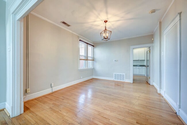 Building Photo - RARE OPPORTUNITY 1,200 SF ± Apartment in T...