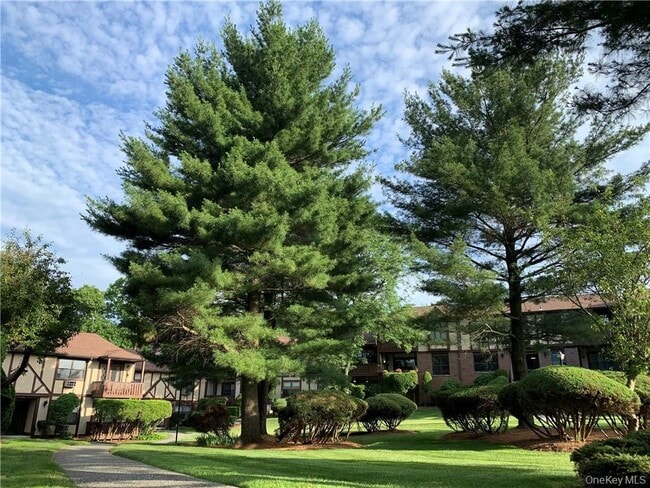 Building Photo - 565 Sierra Vista Ln