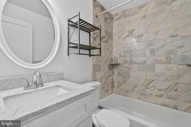 Building Photo - 124 Baggett Pl