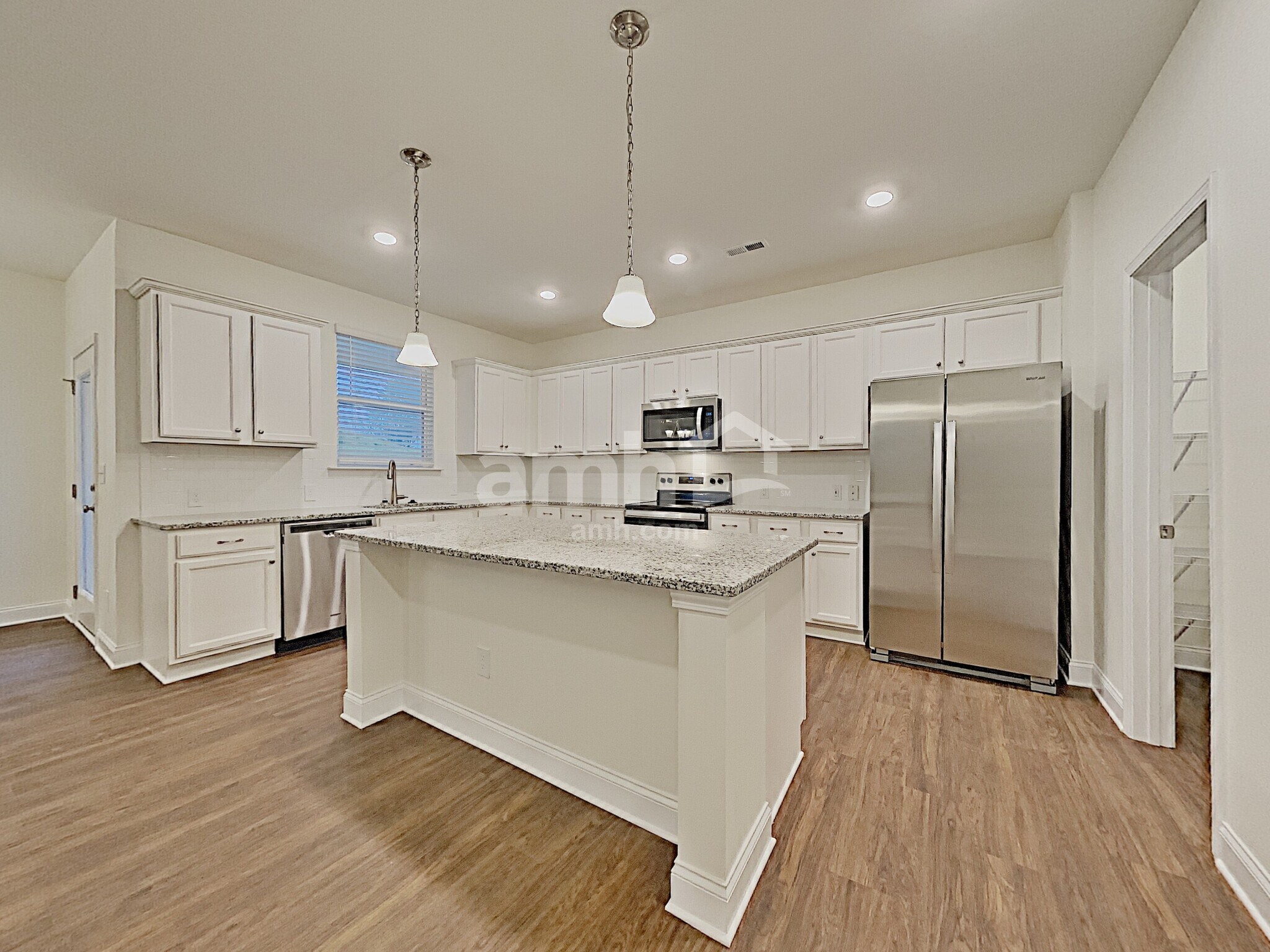 Building Photo - 119 Everett Park Dr