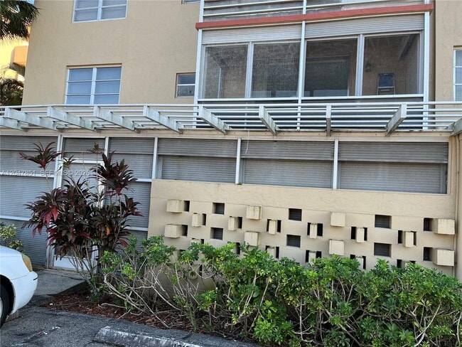 Building Photo - 403 NW 68th Ave