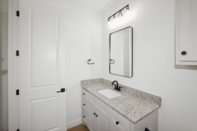 Building Photo - 10374 Tierra Santa Dr