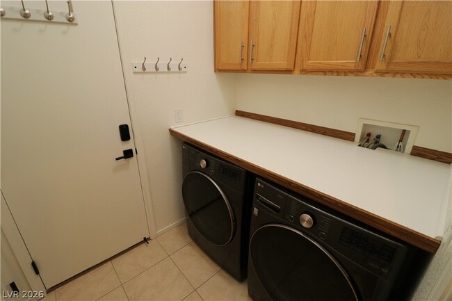 Building Photo - 1417 Danielle Rebecca Ave