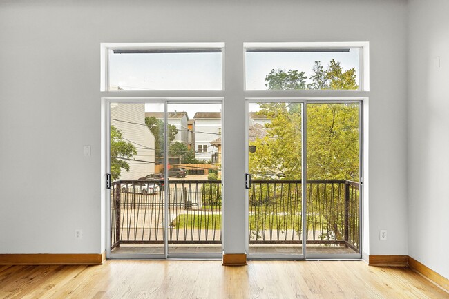 Building Photo - 1414 Rosewood St