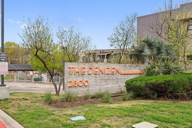 Building Photo - 2801 Dulce Ln