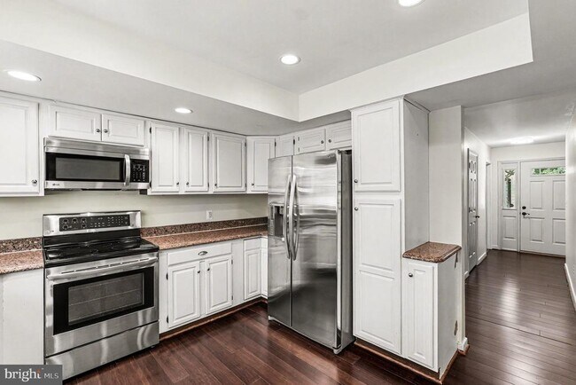 Building Photo - 1115 Aquia Dr