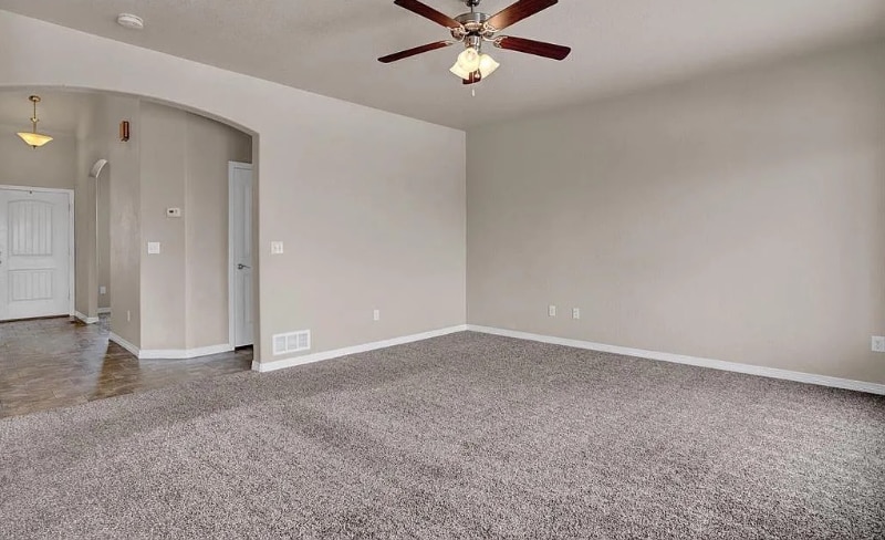 Building Photo - 7425 Willowdale Dr