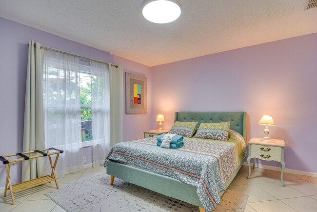 Building Photo - 7100 6th Ave N