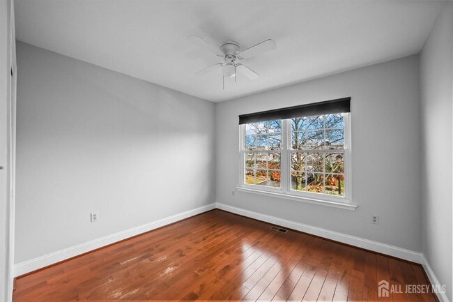 Building Photo - 34 Sassafras Ct