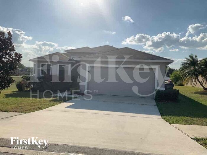 Building Photo - 3445 Longview Ln