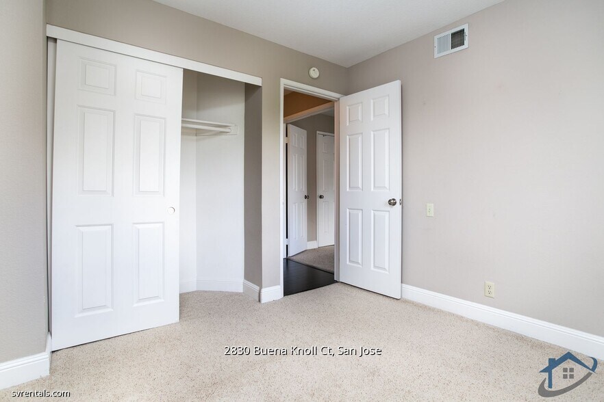 Building Photo - 2830 Buena Knoll Ct